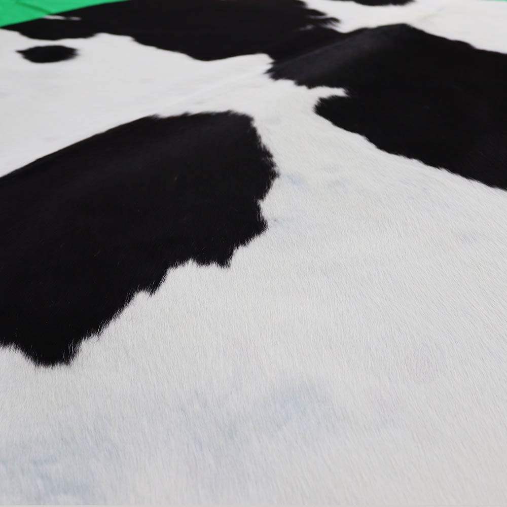 Hovězí kůže - Black&White 140x150 cm