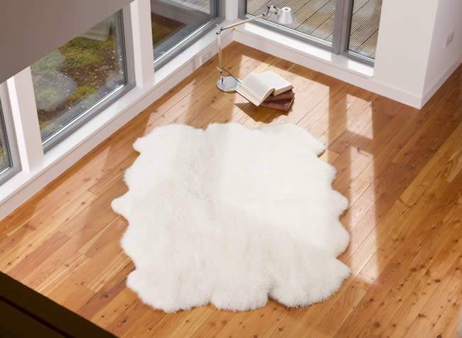 Bílá ovčí kožešina - Hexa