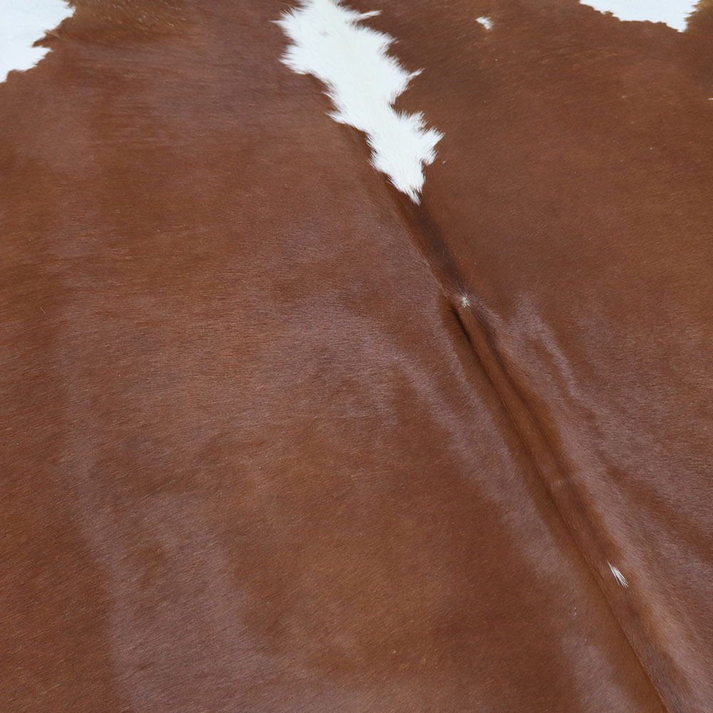 Hovězí kůže - Brown&White 205x210 cm