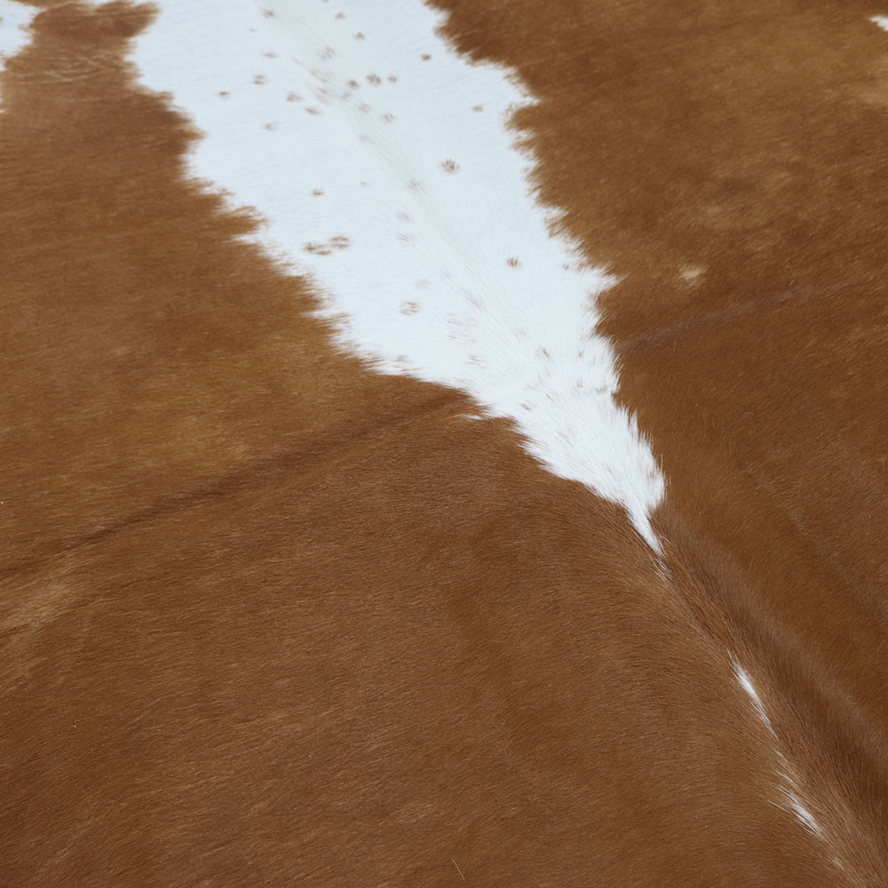 Hovězí kůže - Brown&White 210x210 cm
